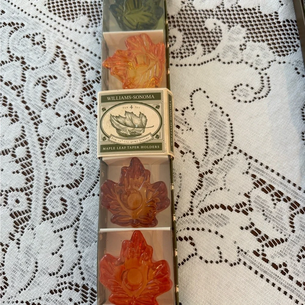 Williams Sonoma Maple Leaf Mini Taper Candle Holders – Set of 4 – NWT 🍁